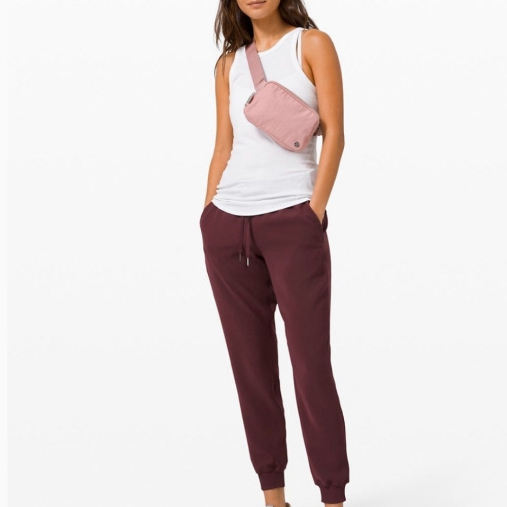 Lululemon belt bag 1L